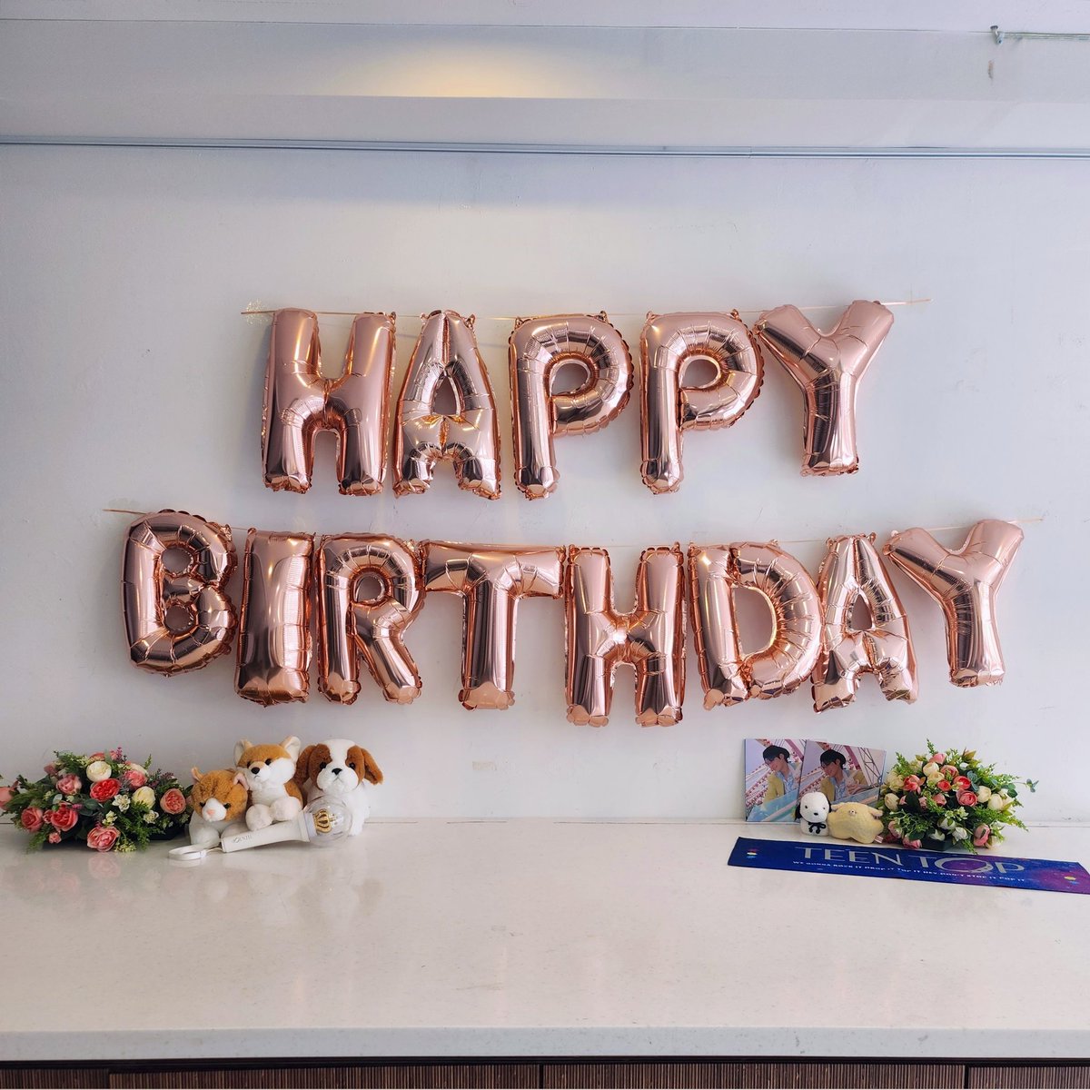 카페 2층에 포토존이 마련되어 있습니다
좋은 추억 많이 남기세요 ໒・ﻌ・७