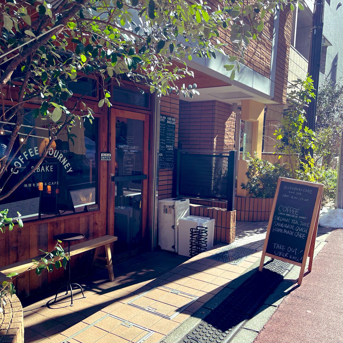 mcd_gohan's tweet photo. #高田馬場 #地球を旅するcafe  #タイソーセージサンドイッチ 
スパイスたっぷり パクチーとりんご かなり好き☺️ https://t.co/xSLI1b7Pdb