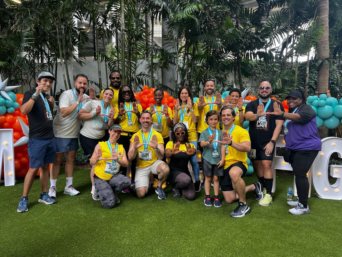 Grateful for this awesome group of colleagues and friends who came out to support @SylvesterCancer at @TackleCancer 2024 on Team GYN Cancer Eliminators! @sophiahlge @alexsanchezMD