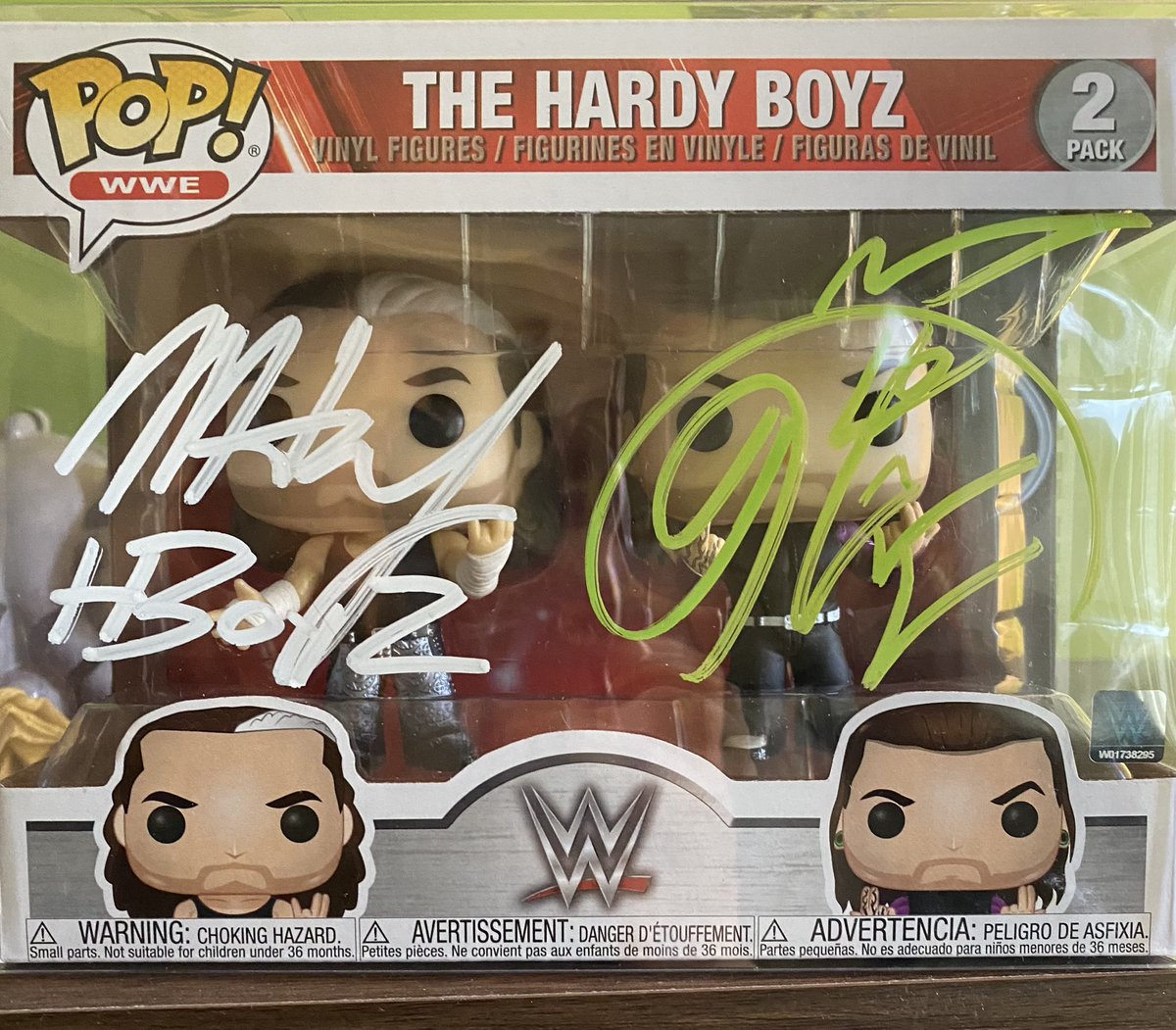 BeckyWelchLewis's tweet photo. Magical kind of day!  Love my hubby so much for my birthday present!  Got to meet @MATTHARDYBRAND and @JEFFHARDYBRAND today at Time Warp @AshlandTime. Couldn’t ask for a better day. And I was greeted this evening with 2 beautiful deer in my yard. Lots of love ❤️ https://t.co/ZjghH94Y7W