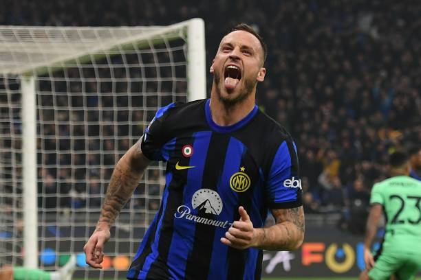 FansNerazzurri's tweet photo. #FNBerbagi

Jika Inter menang kontra Lecce, akan dibagikan hadiah dari FNStore dengan jumlah sesuai gol yang akan dicetak Marko Arnautovic dalam laga tersebut

😝😝😝😝😝 https://t.co/BaWhsNuqSd