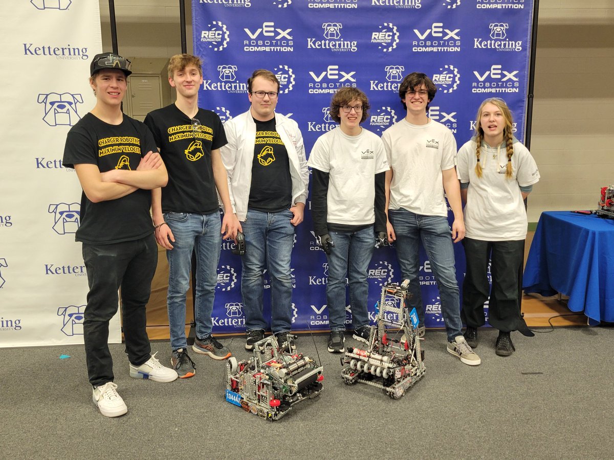 In the Division finals, team A won the first of the three matches. They lost the second match so had to go to match 3. This was a very close match that they lost by 3 points! This ended their day but Congratulations to team A for doing so well today!