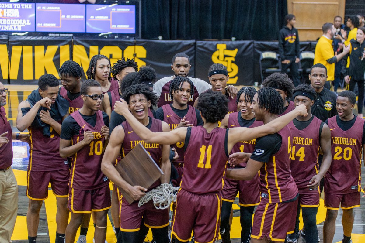 Lindblom Basketball (@basketball_lmsa) on Twitter photo πππππ
β€οΈπ¦
π
#champions
#startedfromthebottom
#demBlomBoys
πΈ: <a href="/DigitalSegami/">Mike Robinson</a> πππππ
β€οΈπ¦
π
#champions
#startedfromthebottom
#demBlomBoys
πΈ: <a href="/DigitalSegami/">Mike Robinson</a>