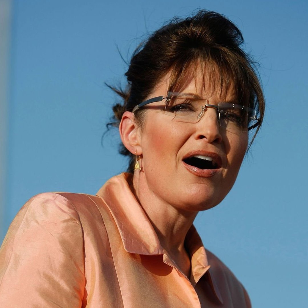 Sarah Palin says she can see Trump's footprint in Nikki Haley's ass from her kitchen window.