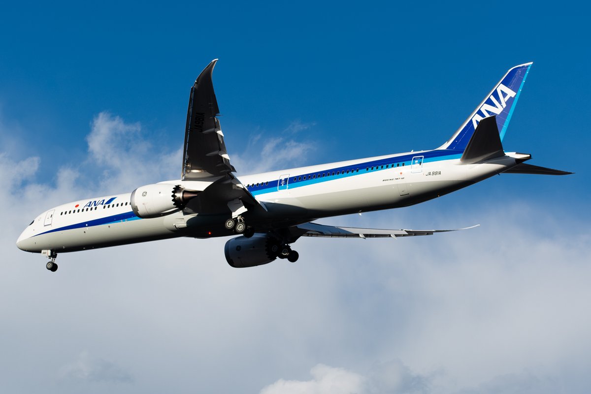 New Boeing 787-10 for ANA returning from a quick 50 minute test flight as Boeing 302 Heavy. #boeing #avgeek #planespotting #dreamliner #boeing787 #ana #allnipponairways #boeingsc