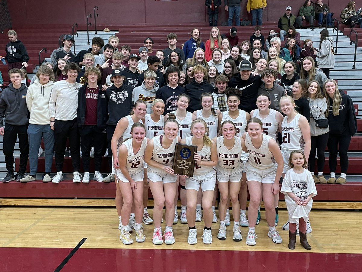 Girls basketball advances, wins REGIONAL CHAMPIONSHIP! Team defeated Mosinee 61-45 and advances to Sectional semi-final on Thursday. Great job ladies!