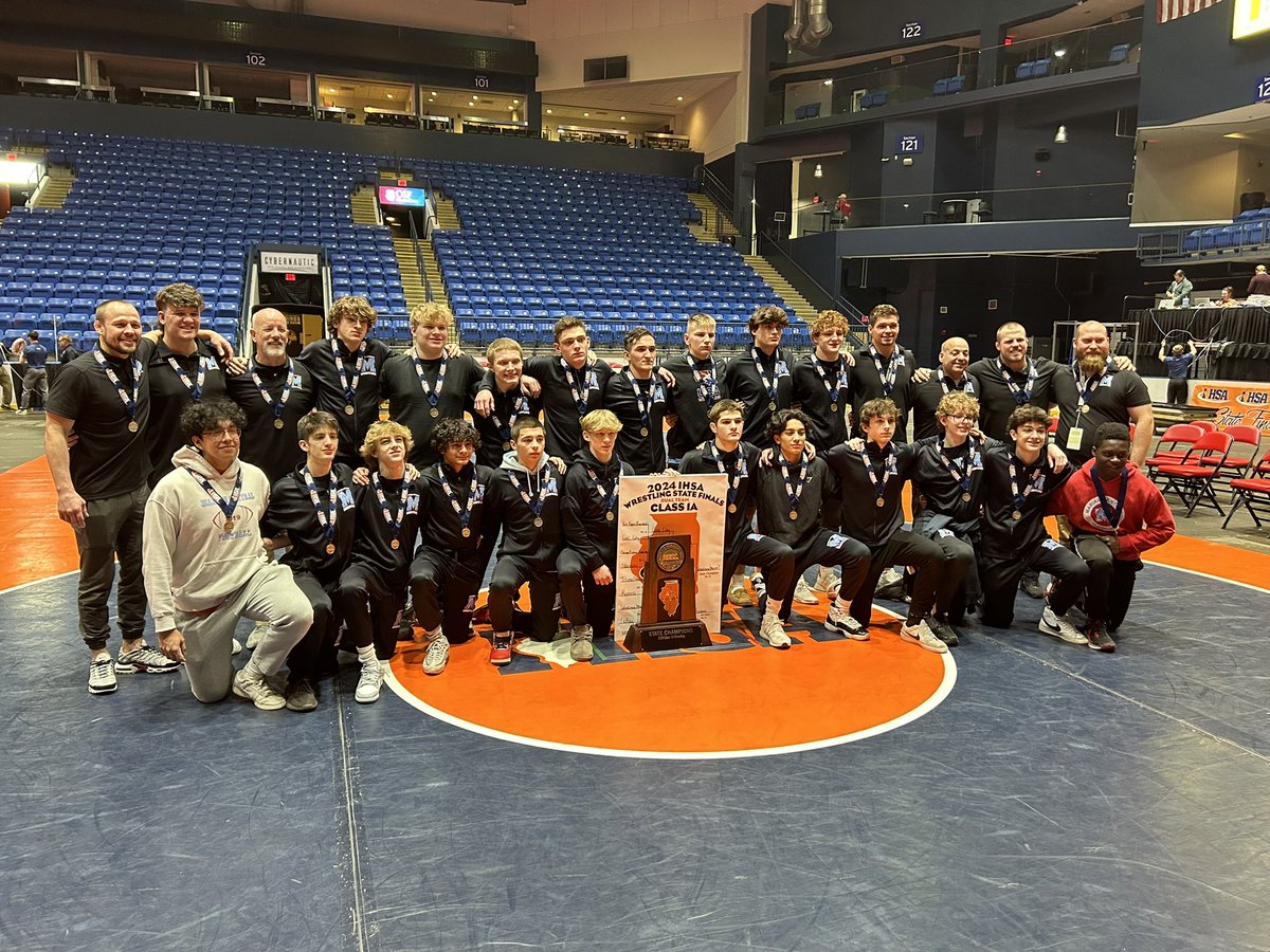 @mcchs_wrestling Your Class 1A state champions @mcchs_wrestling