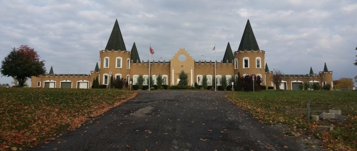 StudentOfAhmad's tweet photo. Just visited Baitul Mahdi mosque in Pickering. Such a beautiful mosque Ma sha Allah

Victory of Islam is through Islam Ahmadiyya! https://t.co/i0grDLLnUp