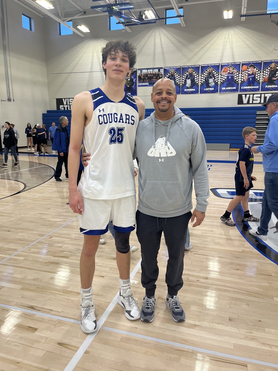 Marty ⁦<a href="/IntegrityBBall/">Integrity Basketball</a>⁩ has been instrumental in not only JB’s development as a player but also his love of the game!!  Thank you Marty, appreciate you coming out tonight!!