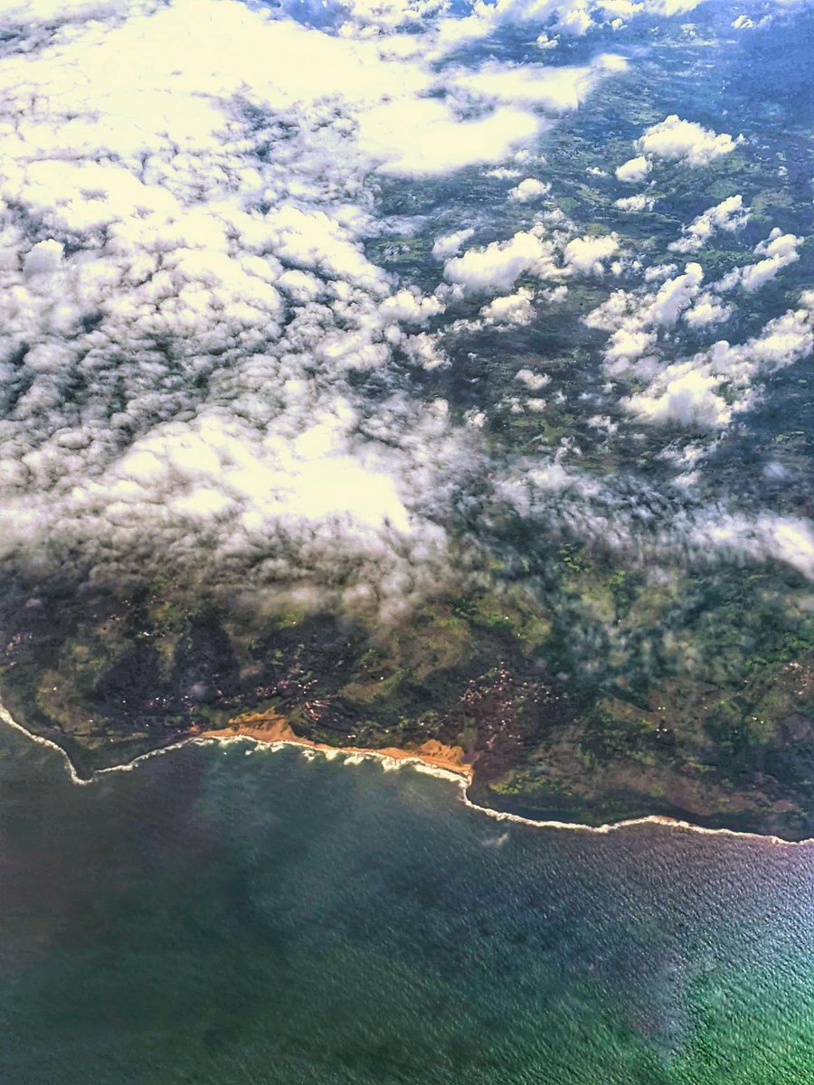 Go... Goa... Gone 😜
weekend vibes...

#travelphotography #incredibleindia #othallofframe
#travel #goa #india #ngtindia #aerialview #ngti #vistaraview #shotonsnapdragon #teampixel
#ShotAtGoxAirport