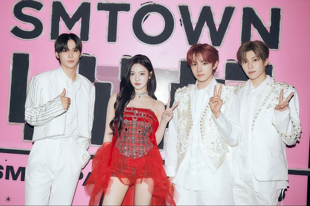 eunseokarchives's tweet photo. EUNSEOK NINGNING YUSHI AND SION IN ONE FRAME https://t.co/PZ0KHlCtjD