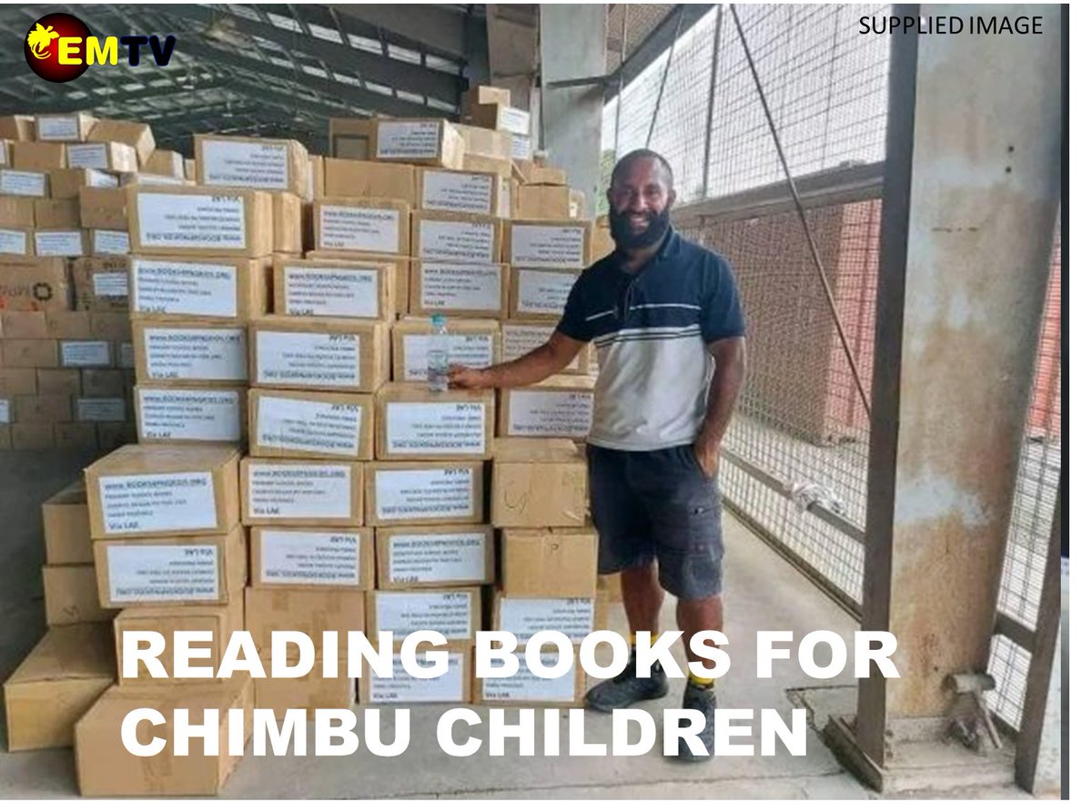 EMTVOnline's tweet photo. A total of eight hundred carton's of reading books are going to be distributed to all schools in three districts in the Chimbu province.
Read more on: https://t.co/kJ1X70naDQ
#EMTVOnline #EMTVNews #booksforkids #chimbu https://t.co/d7m04TVLJt