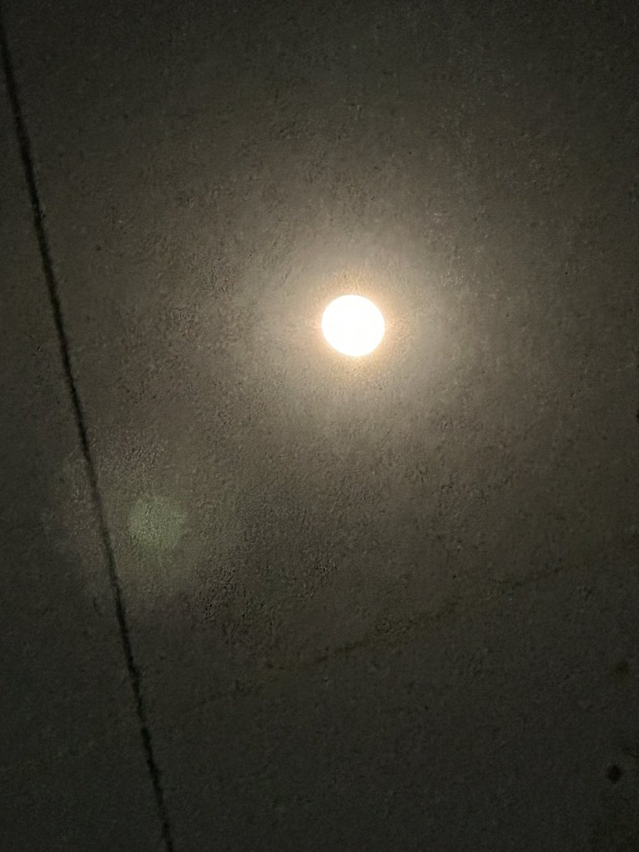 _CarlosDuarteV's tweet photo. Pídele a la luna lo que quieras…

Que te traiga a quien anhelas; que se lleve a quien ya no te significa…

Que sea lo mejor desde la máxima consciencia de saber pedir, saber recibir y saber agradecer…

Por lo que si, por lo que no, por lo que siempre, por lo que nunca… https://t.co/bAn3hiAu1V