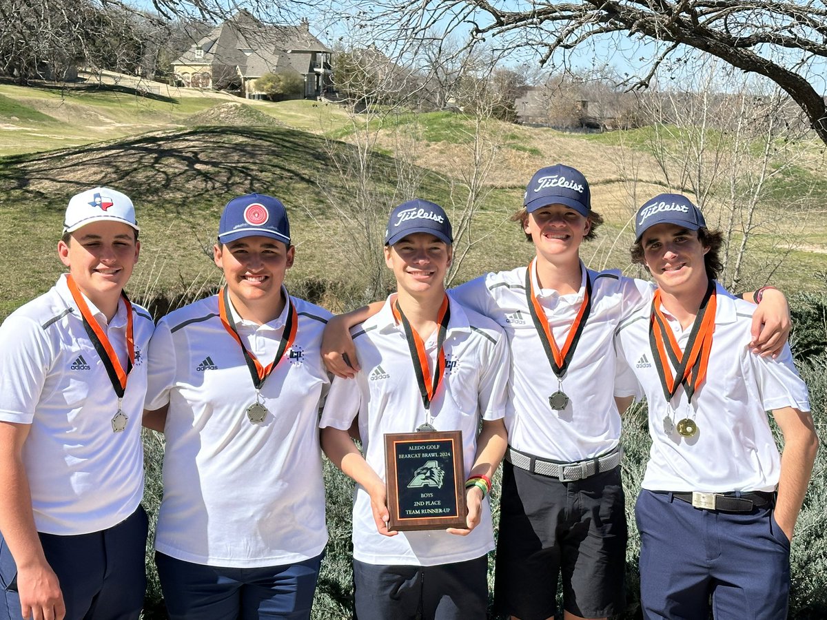 Liberty Blue finishes in 2nd place at the Bearcat Brawl in Aledo. Reed Blacklock wins the the individual title. Jackson Tyler takes 3rd individually.