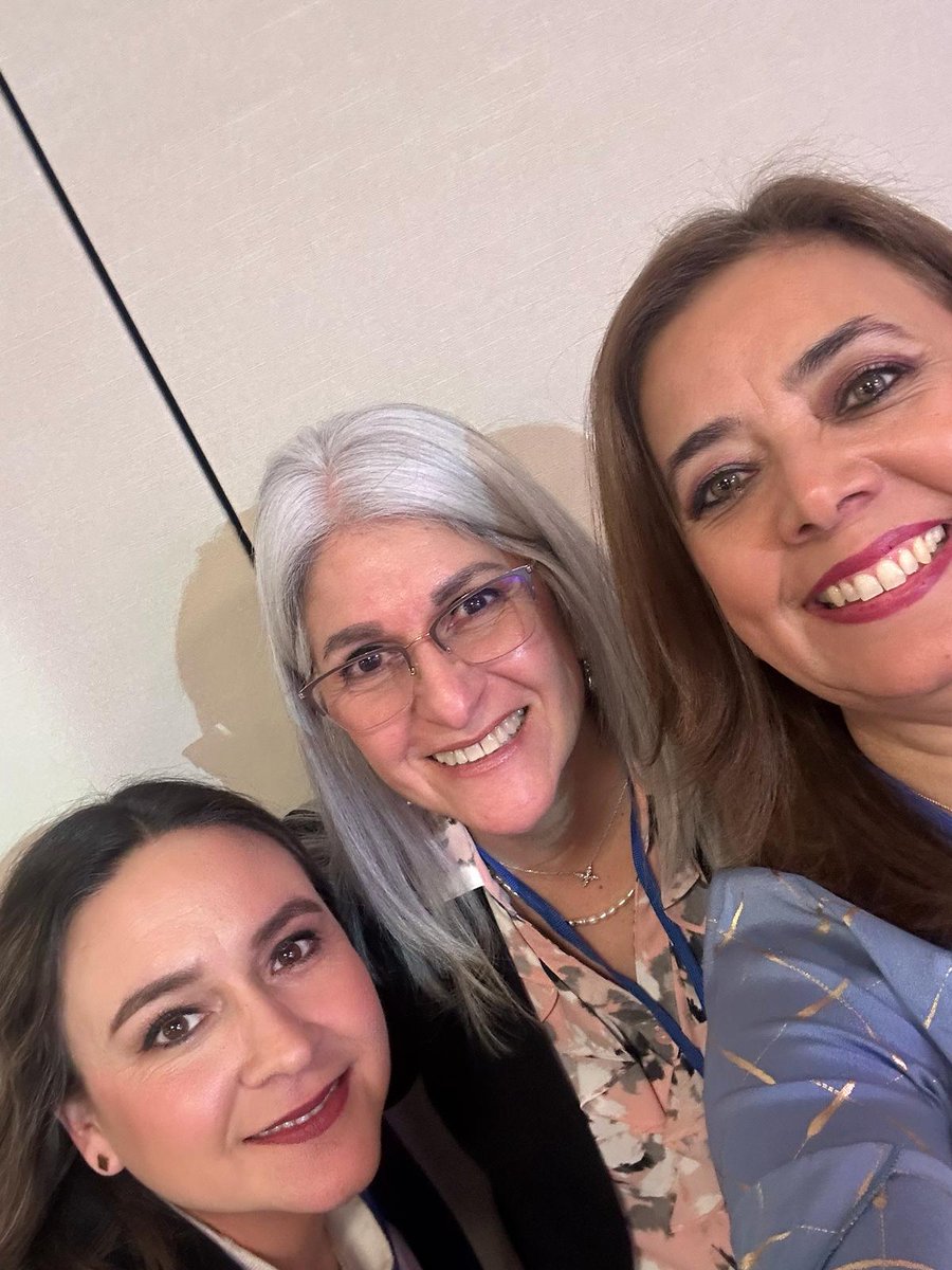 What a great opportunity to share and keep learning from great Dual Language Leaders. Thank you, @DRMLARA, for always inspiring us to be better educators. Thank you, Dr. ROCHA for your leadership and always advocating for our Emergent Bilinguals! @ELPASO_ISD, @SCalzada08 @VReyes_