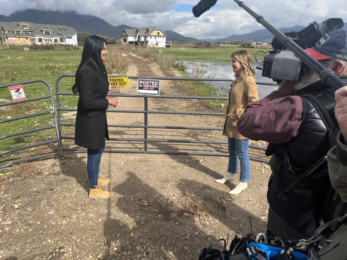 Check out another behind-the-scenes shot with our correspondent, Natalie Morales, with Kouri’s attorney, Skye Lazaro. #48Hours