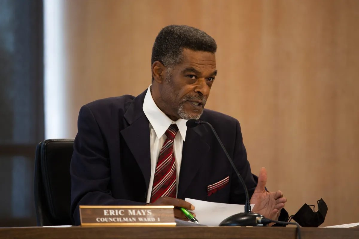 Sending my prayers to the family of Eric Mays! 

A brother who stood on business and called out every single person who operated fraudulently and dishonestly