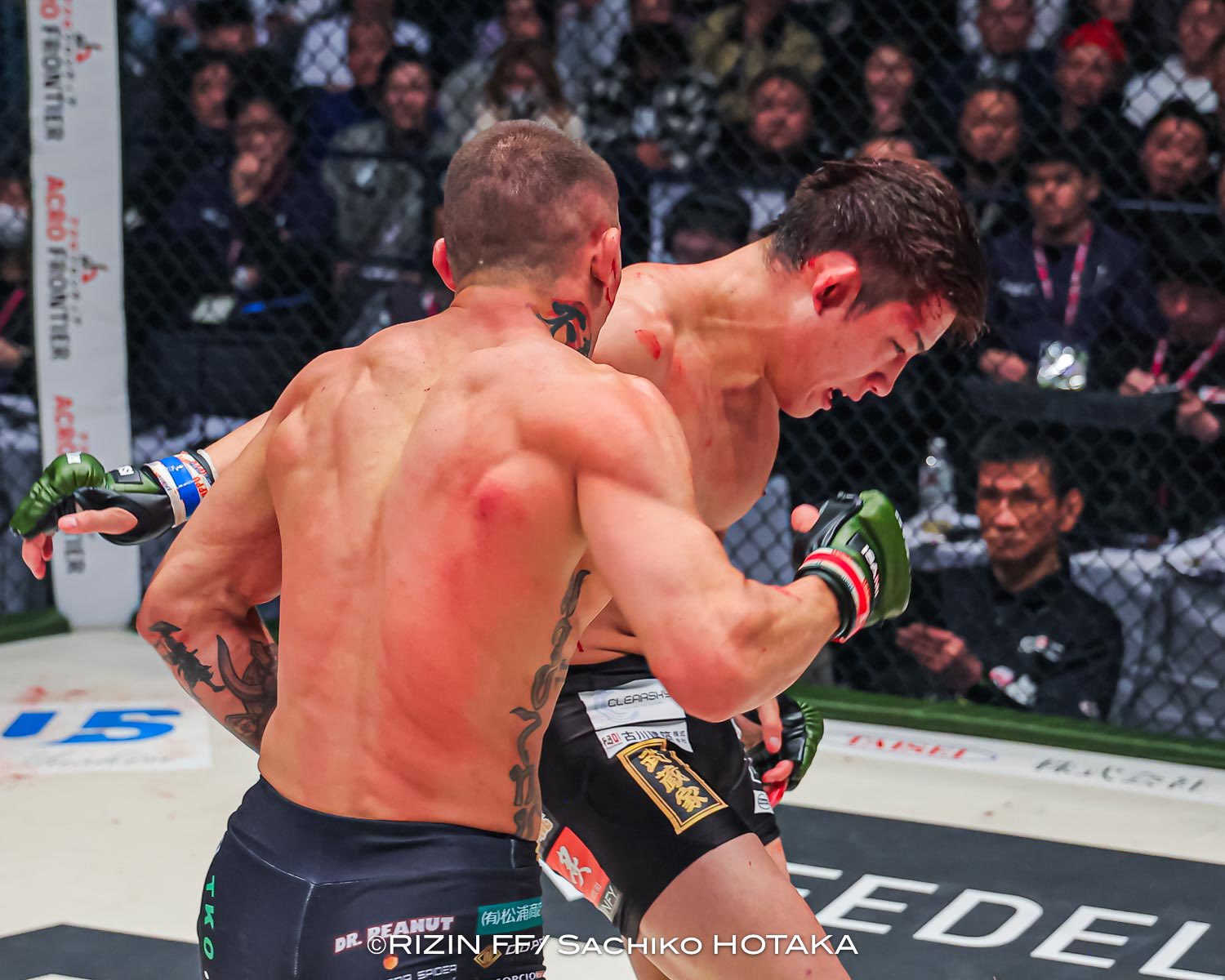 RIZIN ルイス・グスタボ　パーカー　サイン付き bs-56440012mc-033.jpg
