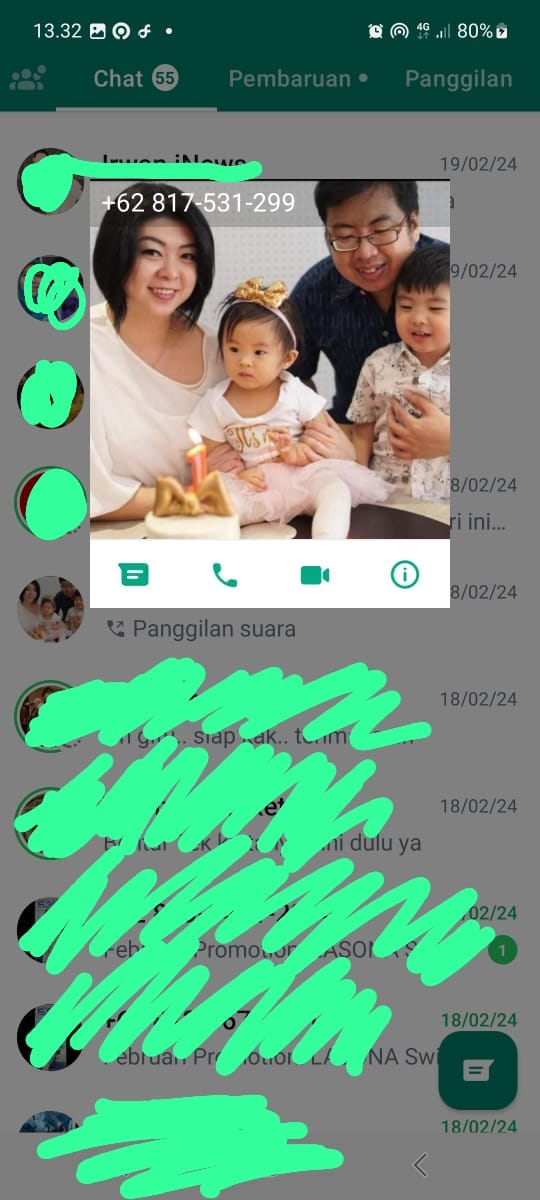 lelinoer's tweet photo. Hati hati dengan pengguna no 0817531299, mengaku  Chandra Wijaya Lim, pengusaha jual barang elektronik. Seolah olah memberi barang elektronik, dan melakukan transfer fiktif. Foto yg digunakan selalu berganti ganti. Sebelumnya wajahnya ditutup masker dan lebih tua. 

#viralkan https://t.co/vlZpvaw3pI