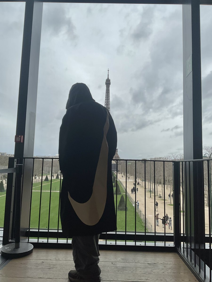 Bonjour Paris ♥️ see you tonight at IHAM Gallery 

nobody do it like ARTBEES 🍯🍯🍯

🇫🇷 V8.0 🇫🇷

📍address: 46 Bd Henri IV, 75004 Paris, France ￼
