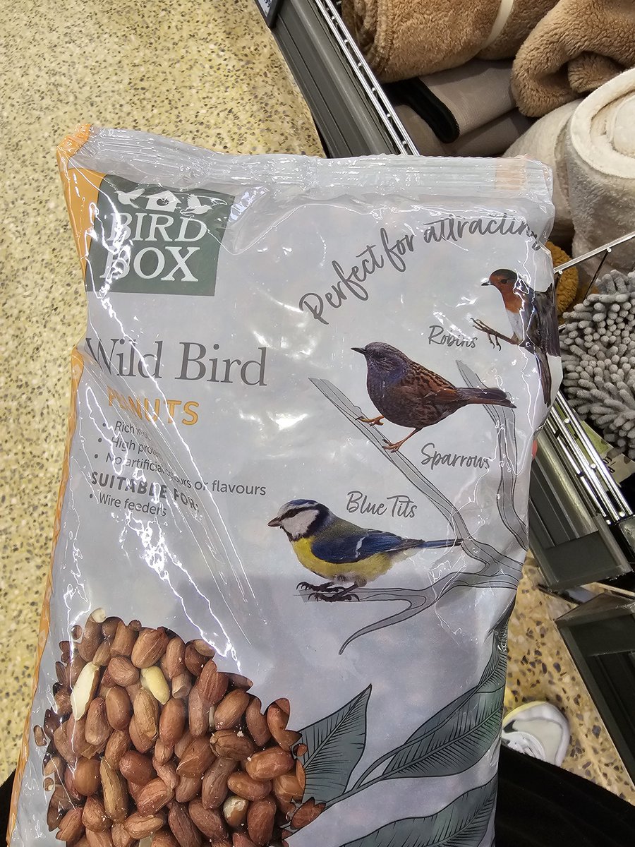 DanielShield95's tweet photo. Hi @AldiUK juat an fyi, the picture you have used for Sparrows is in fact a Dunnock. As you were. 👍🏻 https://t.co/h6d1zZnhFA
