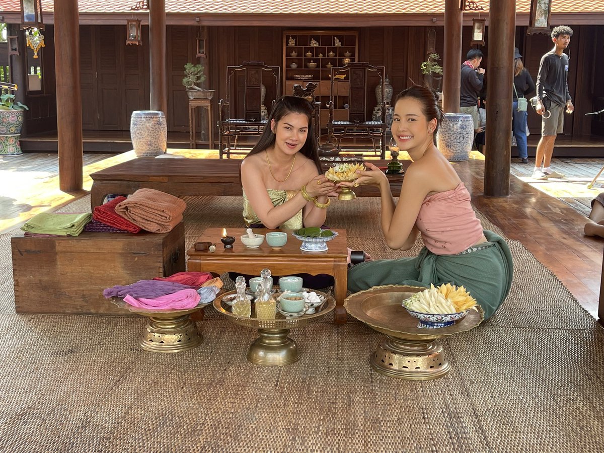 paajaew's tweet photo. #คุณพี่เจ้าขาดิฉันเป็นห่านมิใช่หงส์
  งานแม่บ้านแม่เรือน หัดอบร่ำผ้า https://t.co/0sLa3TQ8Ds