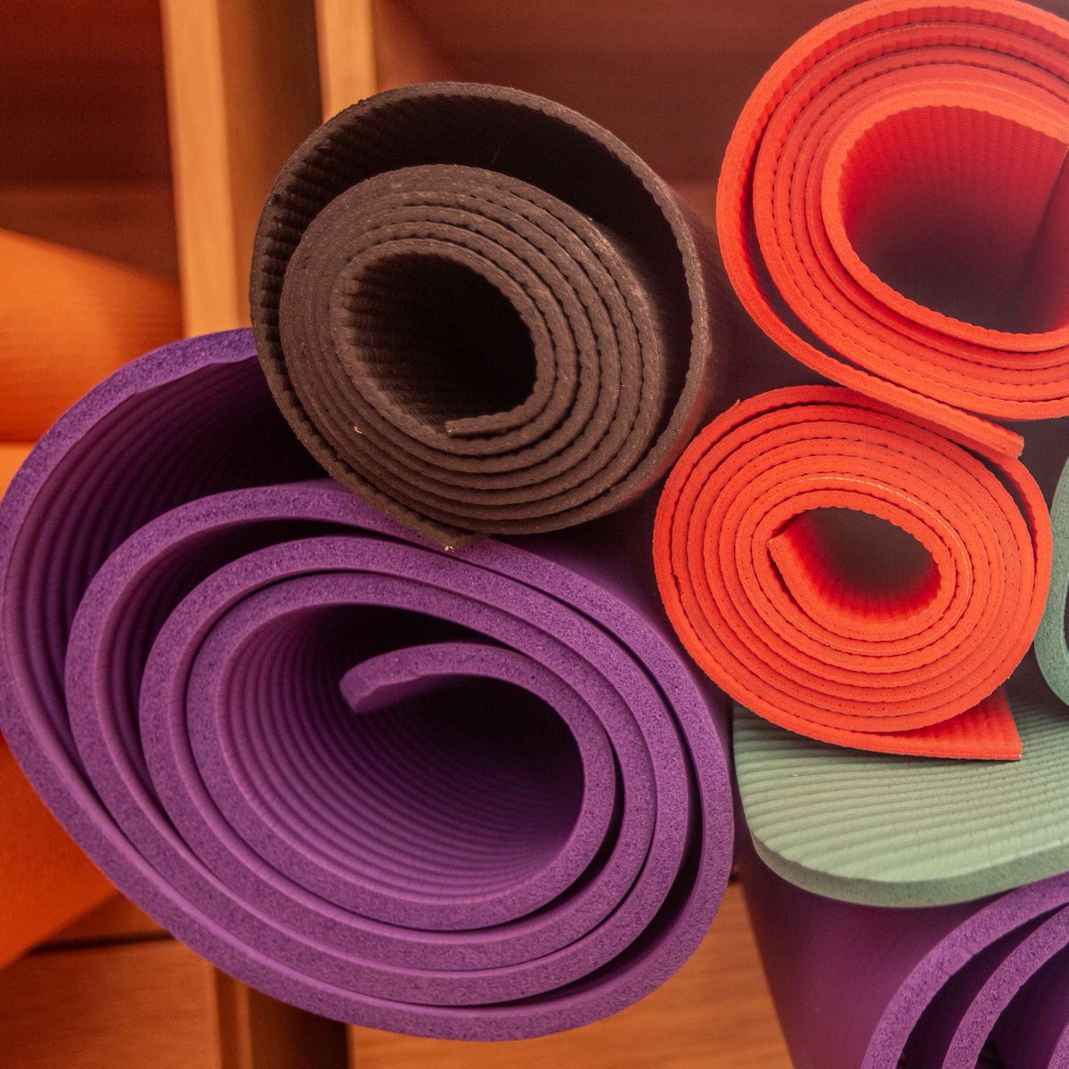 StLukesTrust's tweet photo. A relaxed day at the Centre today with our new yoga class at 11.30am, and usual activities including table tennis, crafts and general chilling! Free light lunch available. #southislington #ec1 #communitycentre #relaxedsunday https://t.co/S5bxQQ9WSr https://t.co/T3AdgDKxU6
