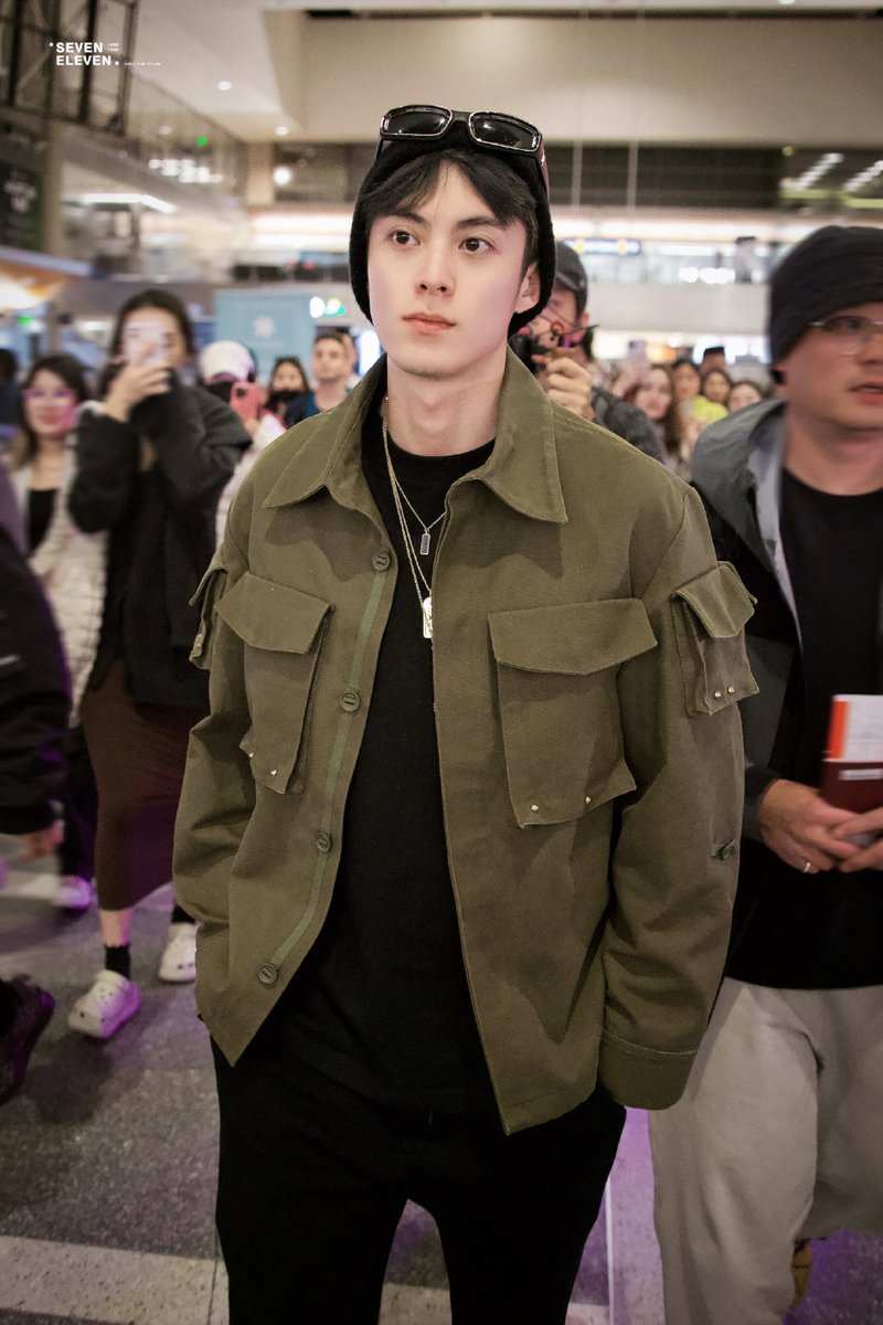 หล่อใสวิ้งๆเลย หล่อจริงๆ
cr : seveneleven•王鹤棣
#DylanWang #WangHedi #หวังเฮ่อตี้