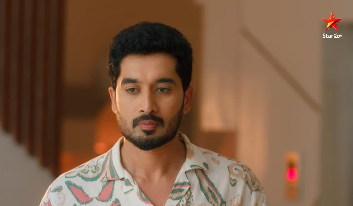 GossipsTv's tweet image. #SuperExclusive

#StarMaa Popular Show #KarthikaDeepam set to return with New season, Here's the exclusive look of og leads of the show! Hail Vantalakka!

@GossipsTv #GTVRegional