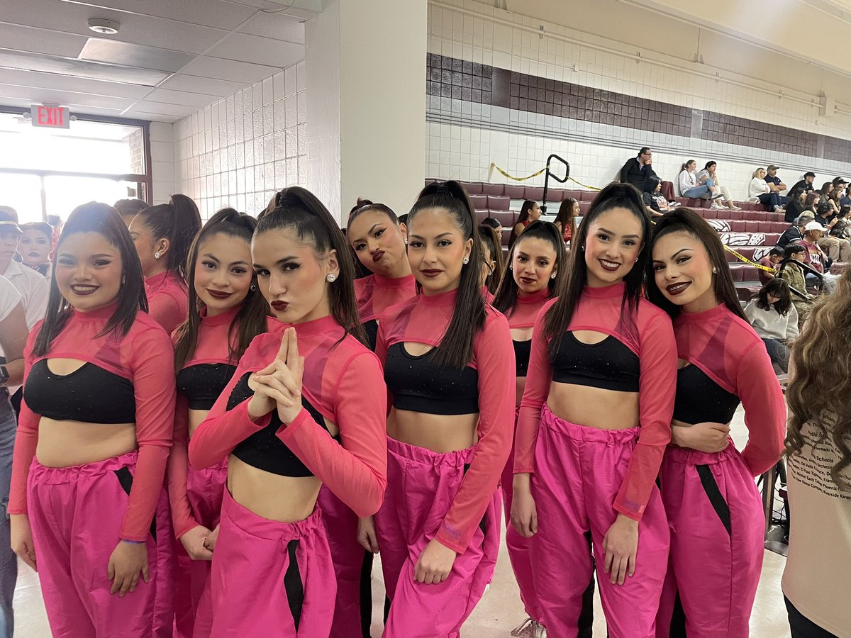 HanksDance's tweet photo. Congratulations Silhouettes! They placed in all entered categories. They performed their hearts out. Onto tomorrows comp and last comp locally. 
🥈Jazz
🥈Hip Hop
🥈 Open
🥈 Pom 
🥉Kick
Proud Coach! Thank you @HanksCheer @HHSCarrasco for your support! https://t.co/qniEwkBxzU