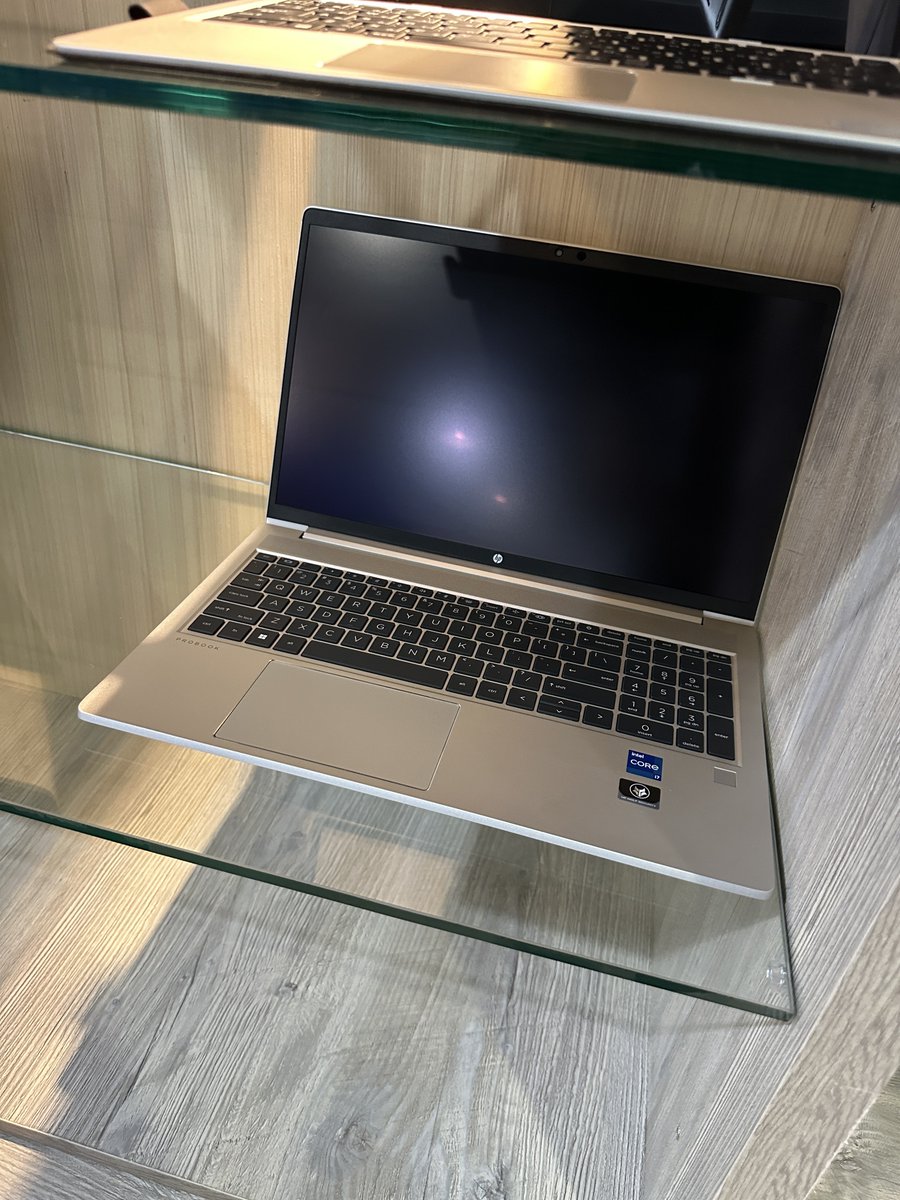 chandolaptops's tweet photo. Hii ndio list ya laptop zinazokaa na chaji zaidi ya masaa 5🔋 save huu uzi kwenye BookMark zako maana bei zake zinaanzia 280,000/= tu. https://t.co/wWMHHzVk7b