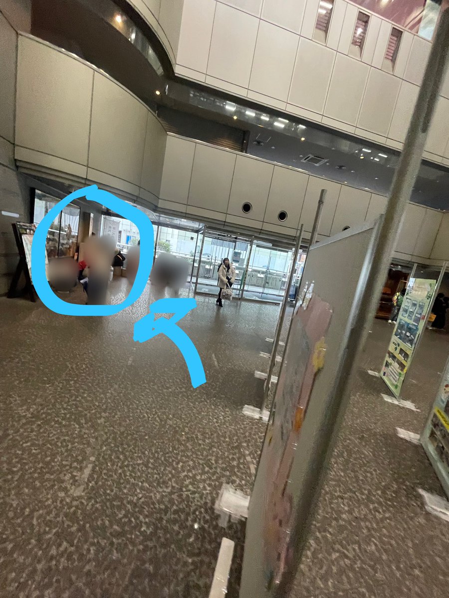 BH705's tweet image. 🇯🇵 #カンヘウォン FANMEETING 場所のお知らせです！

Sakura hallからエスカレーターで降りると、1階の壁面にあります！

現場受領および販売をしますので多くの関心お願いします。

#강혜원 #KangHyewon @hyemu_official