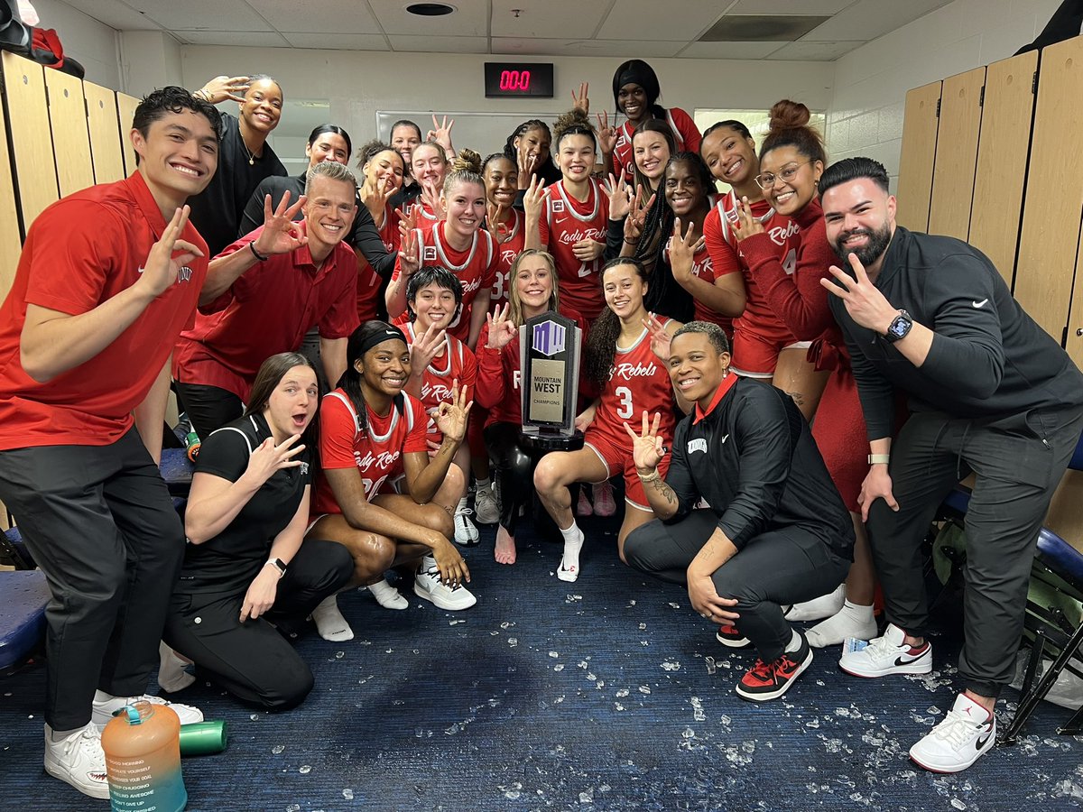 UNLVLadyRebels tweet picture