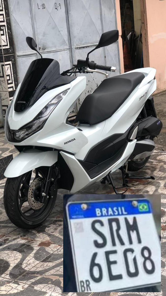 Thais102003's tweet photo. Moto ROUBADA, no canal farias em saracuruna, compartilhem por favor! 😔🙏🙏🙏 https://t.co/7Y50f8bAK6