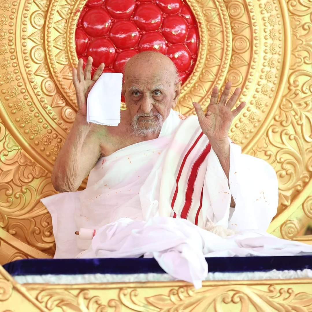 After 85 years of Saiyam Jeevan & 103 yrs of his life, on 17th Feb 2024, Pujya Acharyashri attained Devlokgaman at #Pune. Many books hv been written on him. Not born as a Jain but Jain by Karma, he headed the Jain community as the highest monk creating History in Jinshashan!
(25)
