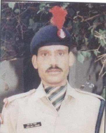 priority_n's tweet photo. #OnThisDay 22 years ago, you sacrificed yourself for our safety.
Join me in Paying Homage to
HC/GD ASHA RAM
#13BN of The @ITBP_official
on his Balidan Diwas today.
He Immortalized himself On
Feb 25, 2002 while fighting with terrorists at Awantipora, J&K.
#KnowYourHeroes https://t.co/VIh3eLniHj