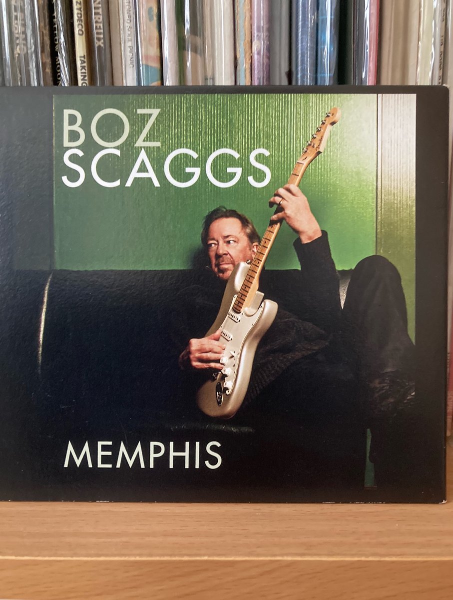 積み重なってた仕事にもメドがついて、やっとやっとレコタイムに。日曜の午後なのでゆったりとBoz Scaggs-Memphisをやってます。最初と最後のオリジナル以外はカバー曲ですがこれがまためちゃくちゃ良い〜！Moments-Love On A Two Way StreetからSteely Dan-Pearl Of The Quarterがもうたまらん最高🎵