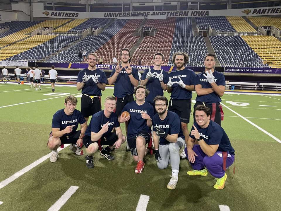 BigSev44's tweet photo. After entering my name in the portal as a grad transfer, I am blessed to announce I will be continuing my academic and intramural career as a PT student at the University of Iowa. Thank you to my friends, family, teachers, and coaches who I had along the way #swarm #PantherPride https://t.co/u3wJD8V4RV