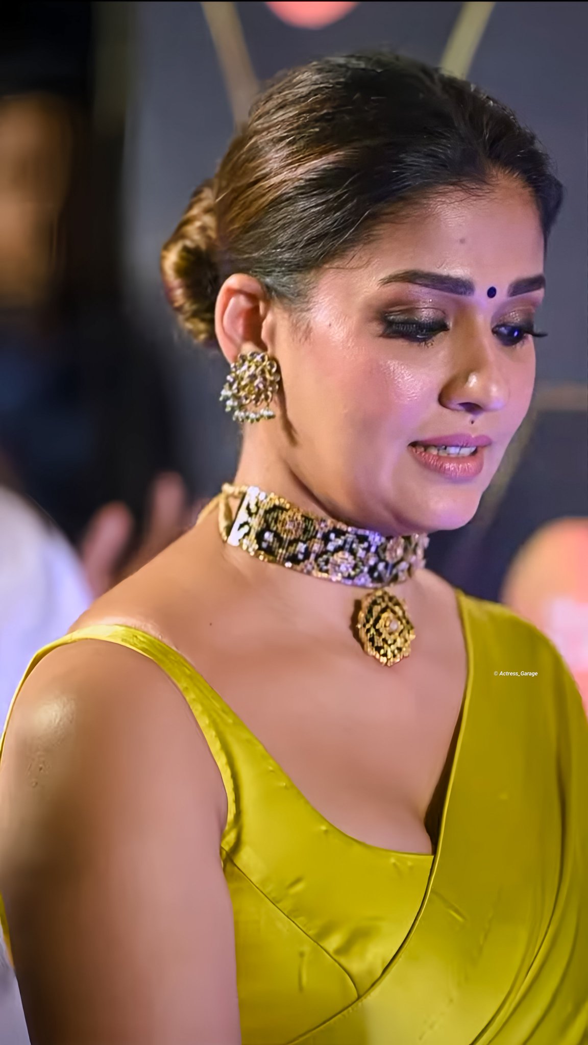 GHKOIzzawAADoo6?format=jpg&name=large