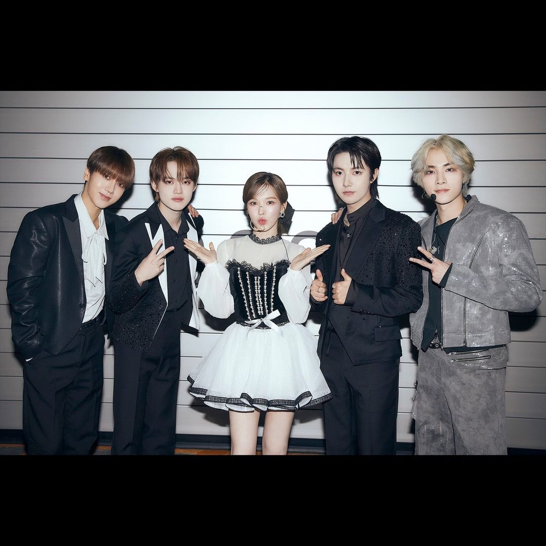 ZCLFEED's tweet photo. #chenle from smtown's instagram update! https://t.co/nbpQO18Dzv