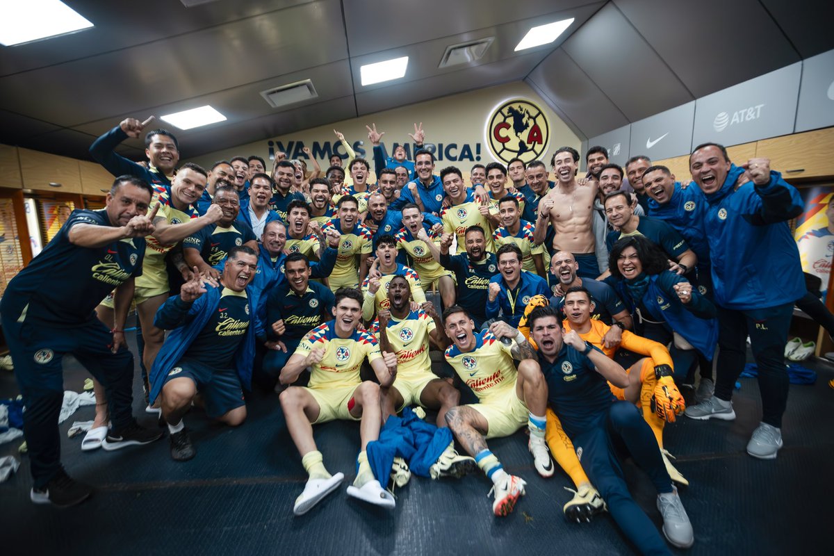 🎶 Al equipo que tiene más aguante, lo llevo en el corazón… 🎶🦅

#SOMOSAMÉRICA 👑