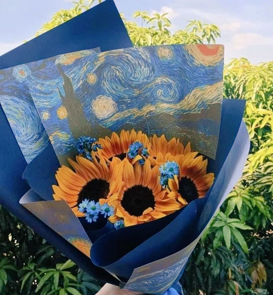 Lucysttyr's tweet photo. @Lisa_7725 It's wonderful to know that we can count on a shoulder to lean on when we're falling and you gave me a shoulder when I was falling.
You're a friend of my heart ♥ I love you so much, I send you a bouquet with my love and gratitude.
I'm always here for you.
🌻🍃🌻🍃🌻🍃🌻🍃🌻🍃🌻 https://t.co/tUlFaRjMP9