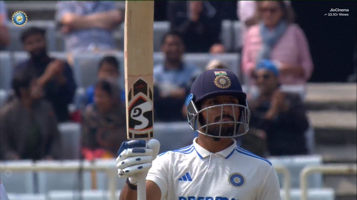 HATS OFF, DHRUV JUREL...!!! 

90 (149) with 6 fours and 4 sixes. An innings of the highest quality - 2nd Test match for Jurel, but he already showed unreal courage and resilience. India were 177/7 trailing by 176, this knock will be remembered for a long time. 🫡🇮🇳