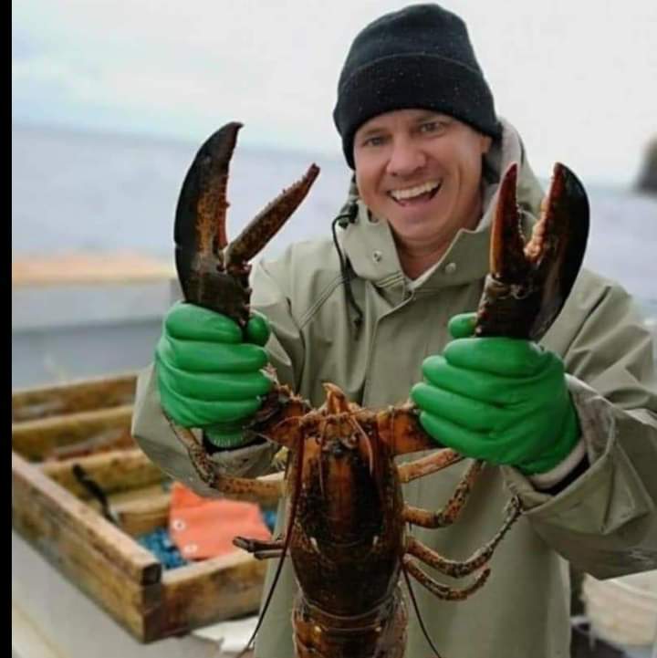 coreycomer38's tweet image. My big brother passed away Mark,to young,not fair