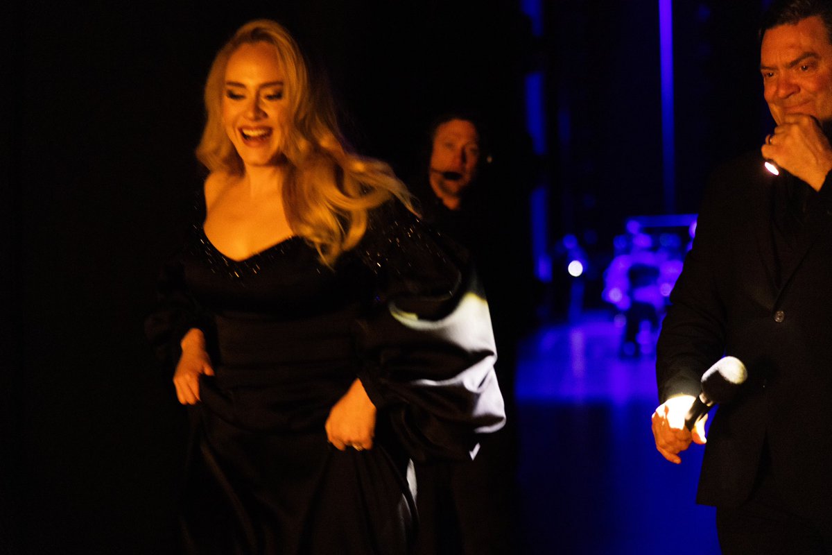 Adele's tweet image. 