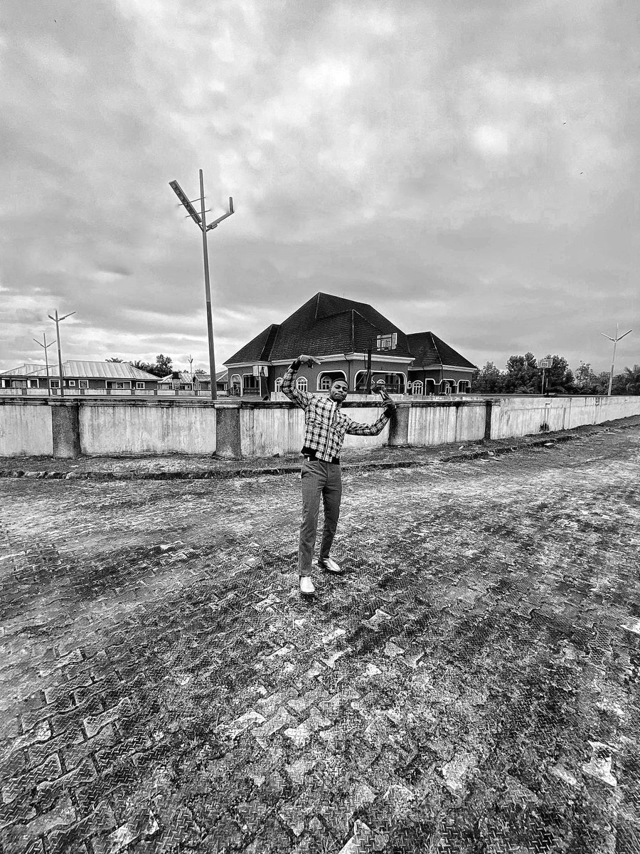 David_Obinga's tweet image. For the previous years, for the ones to come, I'm grateful Jesus❤️
Happy birthday to you, David.
Cheers to more🥂❤️