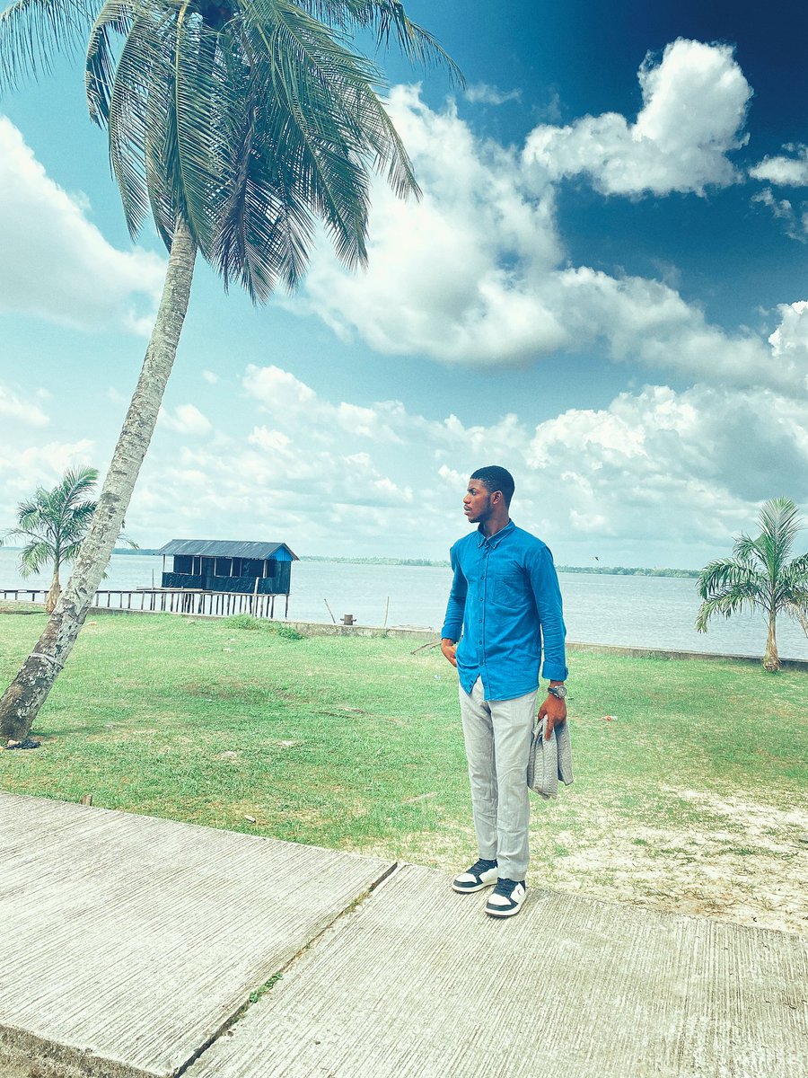 David_Obinga's tweet image. For the previous years, for the ones to come, I'm grateful Jesus❤️
Happy birthday to you, David.
Cheers to more🥂❤️