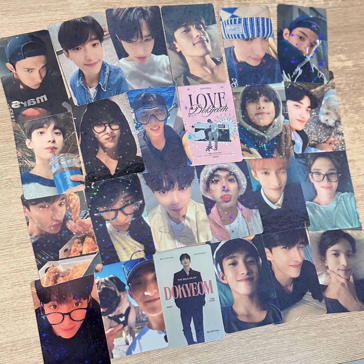 caratstalk's tweet photo. [17s] keuntungan jd cuties: pacarnya kerjaannya selca terus🥹🫵🏻

alias sender abis ngeprint pc macam2 daily selca dokyeom cuakep2 pol😭🫶🏻 https://t.co/yu44HmnFo0