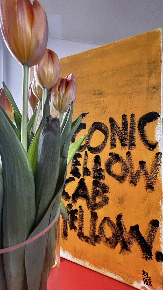 #farbedestages Yellow Cab Yellow.