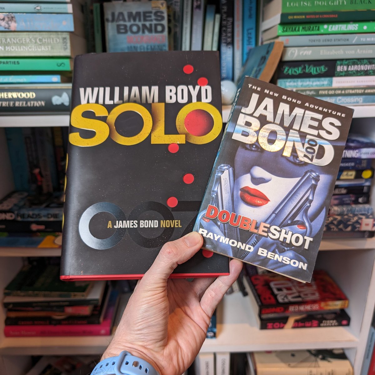The ones to read when you want something psychological. Both Boyd's SOLO and Benson's Doubleshot get inside Bond's head in interesting ways. @markedlitz and me select our top continuation books, with something for every mood and flavour of Bond: licencetoqueer.com/blog/where-to-…